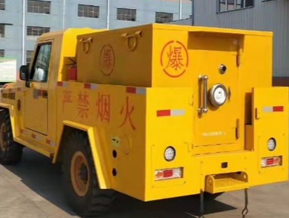 青秀凯龙爆破器材运输车：保障爆破任务的安全运行